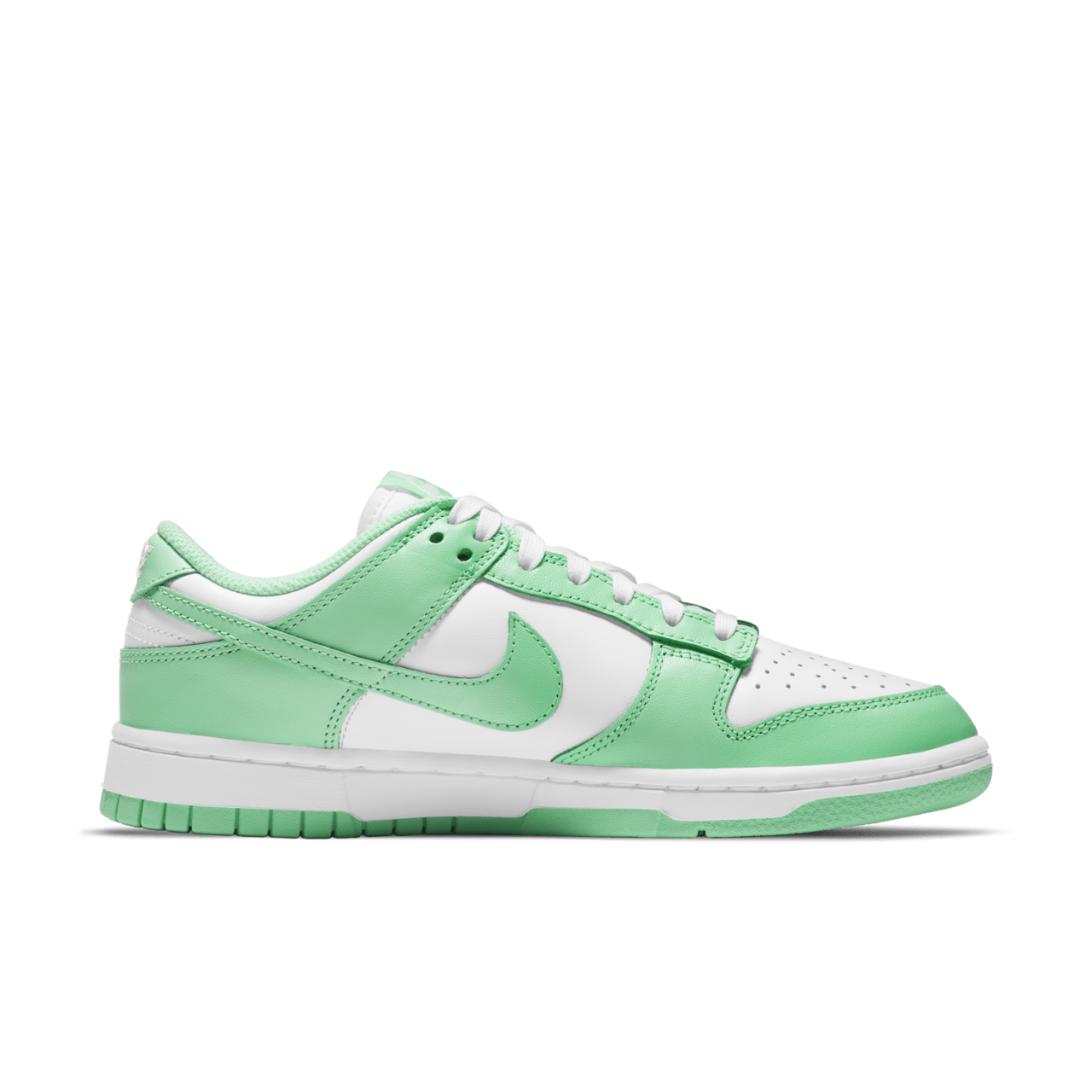 วันเปิดตัว Dunk Low “Green Glow” ผู้หญิง