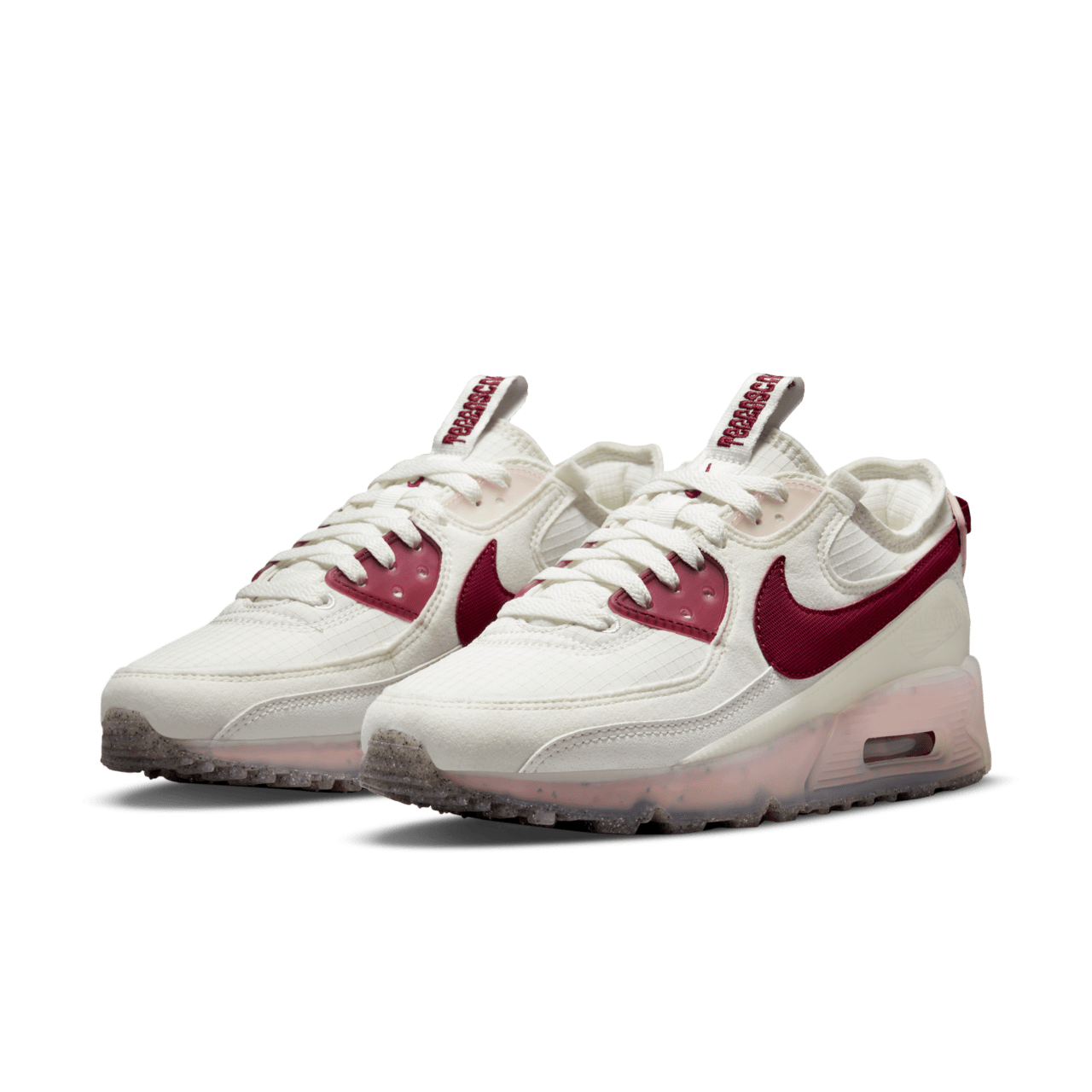 【NIKE公式】レディース エア マックス テラスケープ 90 'Summit White and Pomegranate' (DC9450-100 / W AIR MAX TERRASCAPE 90 NN)