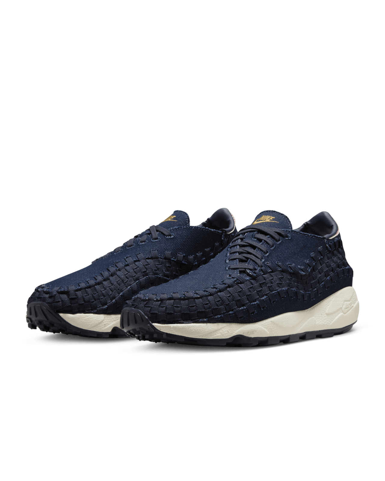 Air Footscape Woven „Obsidian” (HF1759-400) – megjelenési dátum