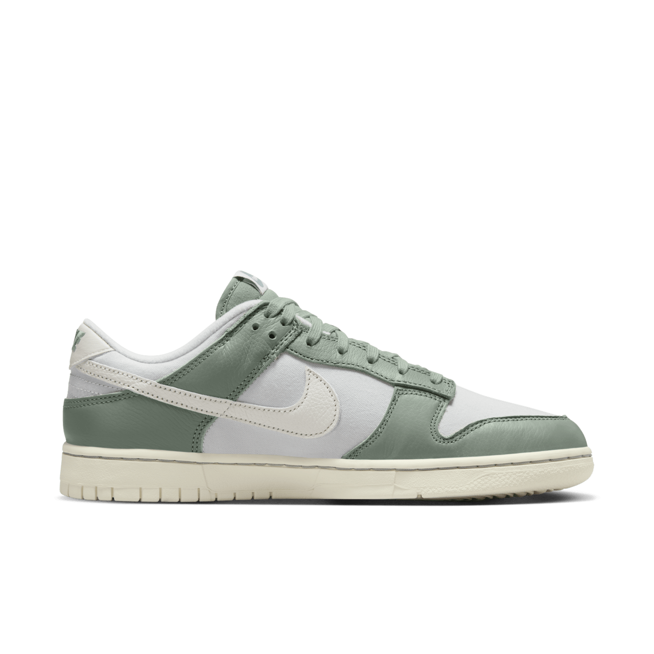 Dunk Low „Mica Green” (DV7212-300)