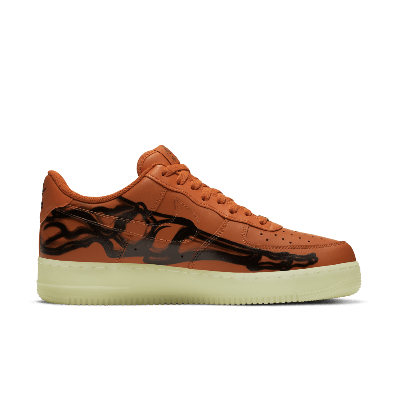 【NIKE公式】エア フォース 1 スケルトン 'Orange' (AF 1 SKELETON QS / CU8067-800)