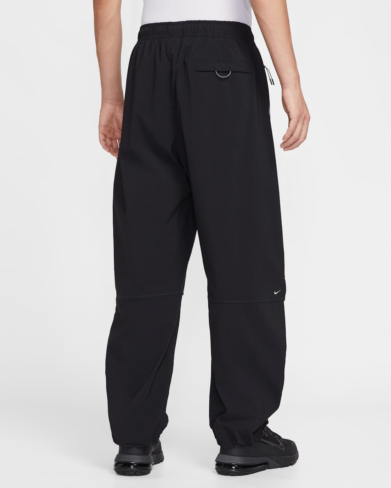 Nike Holiday '25-Bekleidungskollektion (IH4369-001) – Erscheinungsdatum