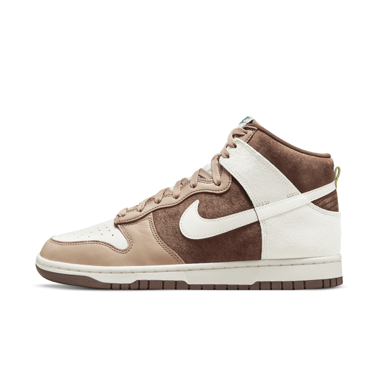 วันเปิดตัว Dunk High “Light Chocolate”