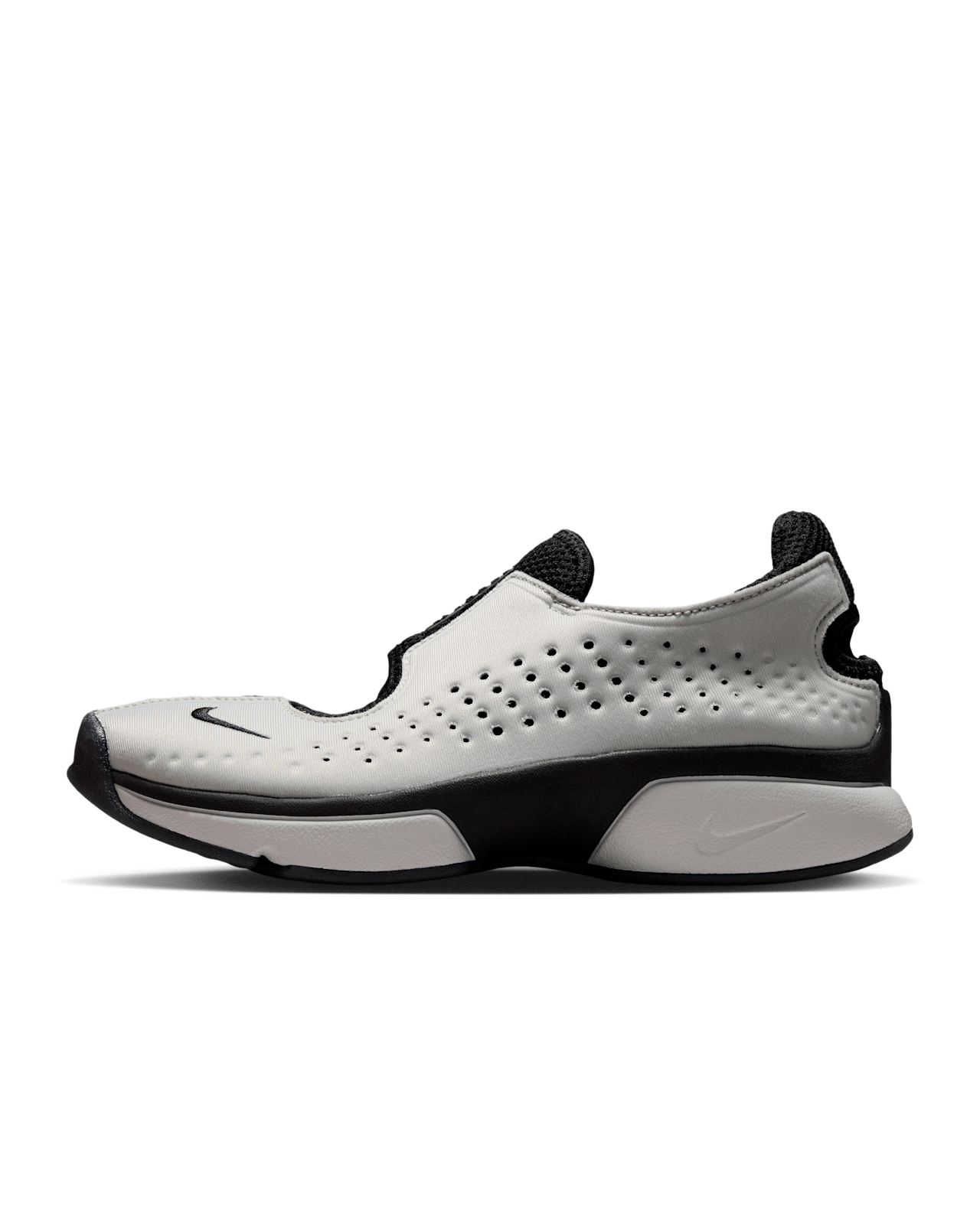 Fecha de lanzamiento de las Rift 2 "Black and Metallic Silver" para mujer (IQ8006-003)