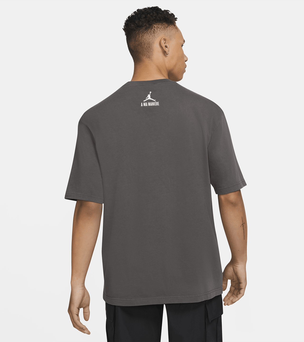 【NIKE公式】Jordan x A Ma Maniére Apparel Collection