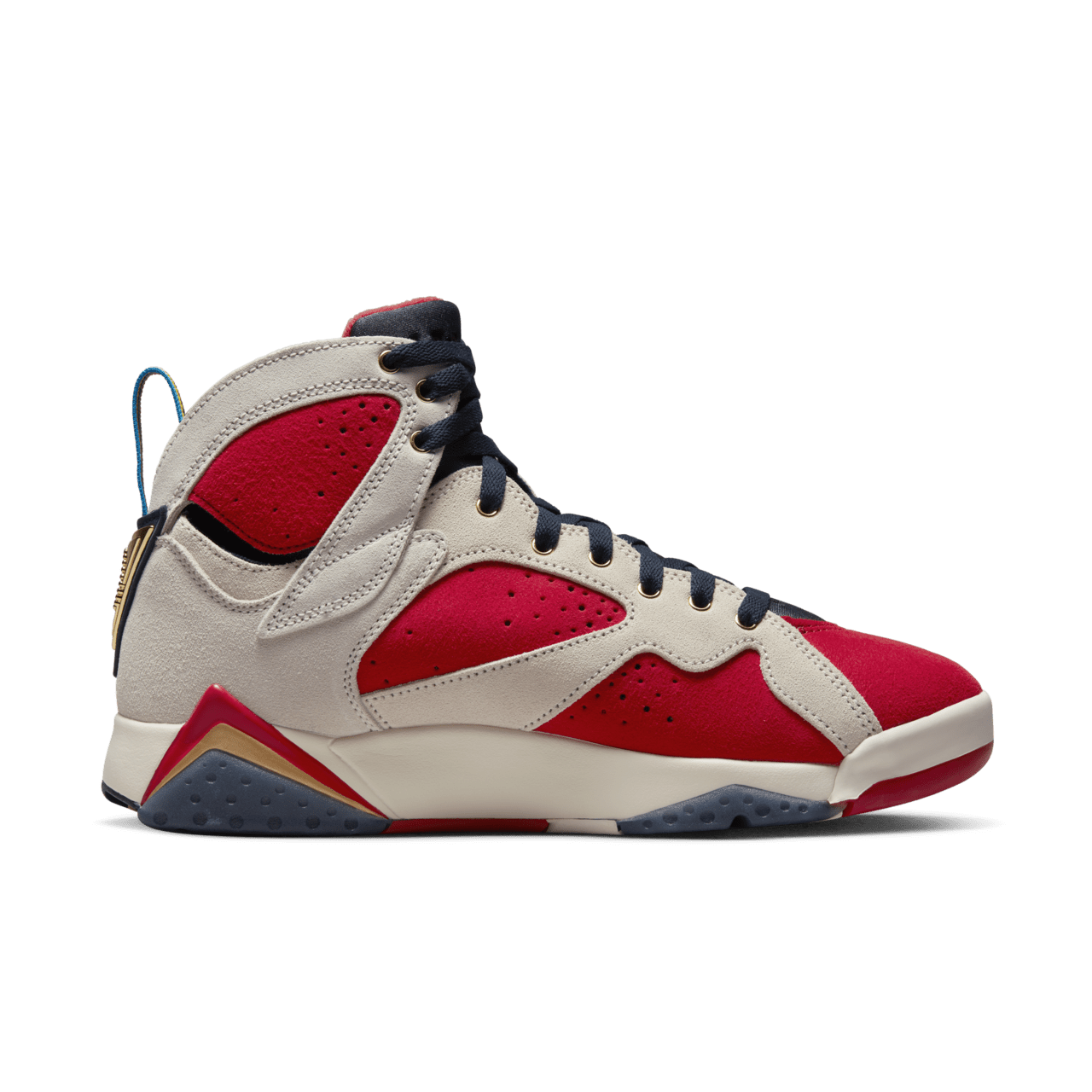 Fecha de lanzamiento de los Air Jordan 7 x Trophy Room 'True Red and Obsidian' (DM1195-474)