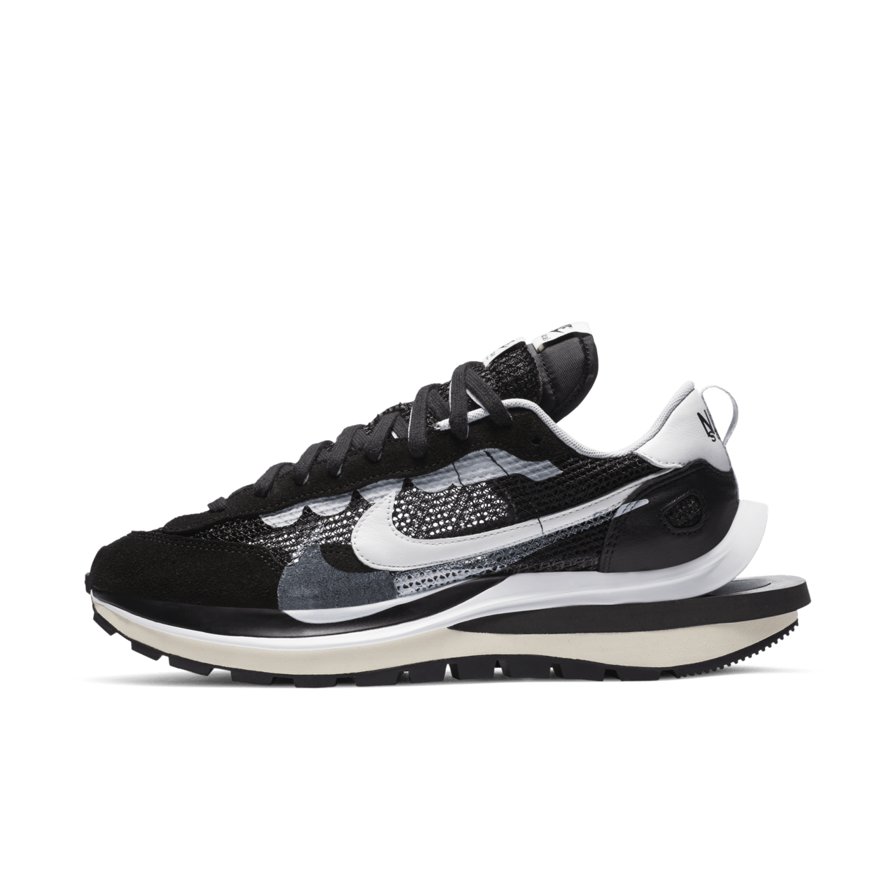 วันเปิดตัว Nike x sacai VaporWaffle “Black and White”