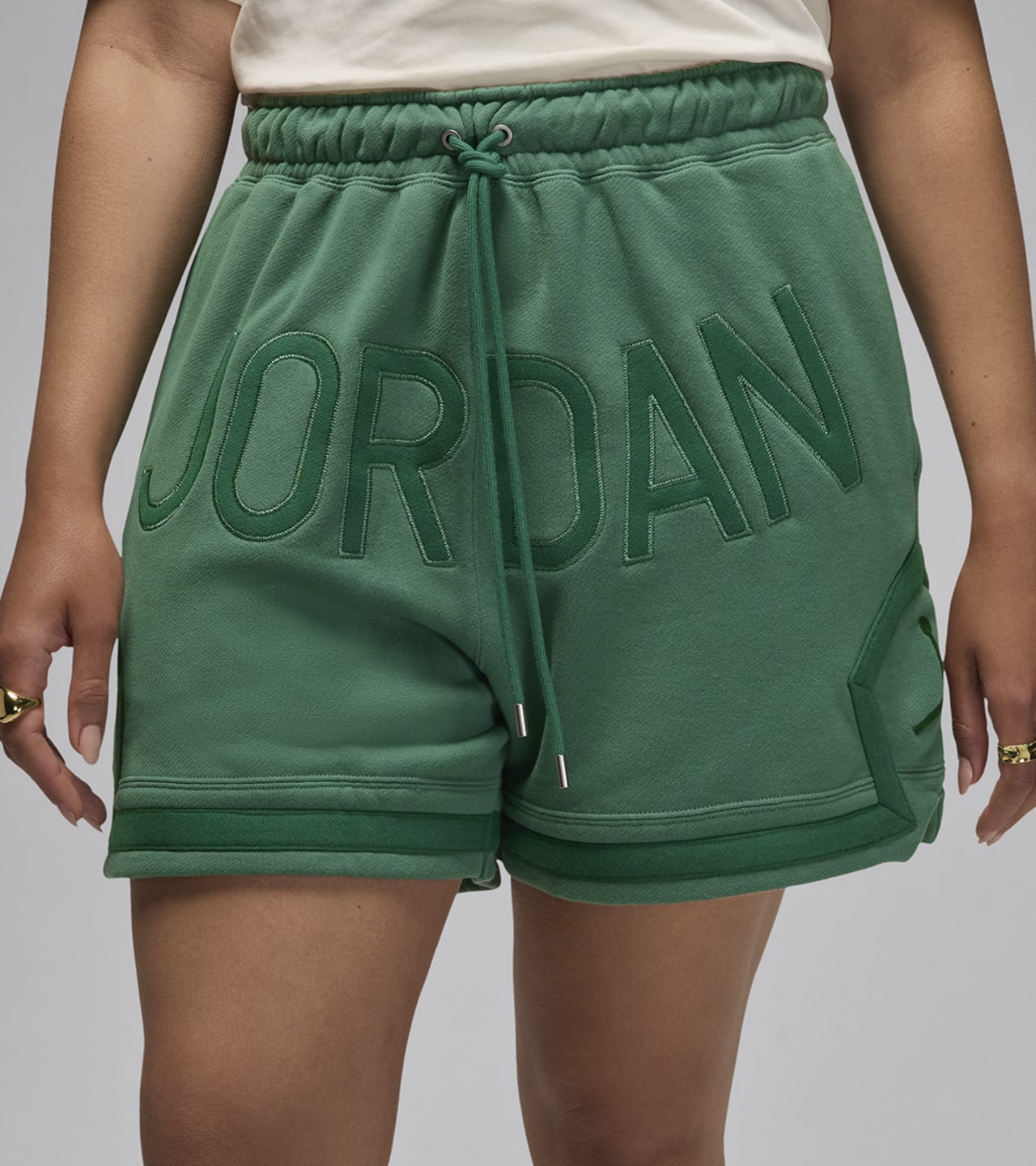Jordan x Nina Chanel Abney-Bekleidungskollektion
