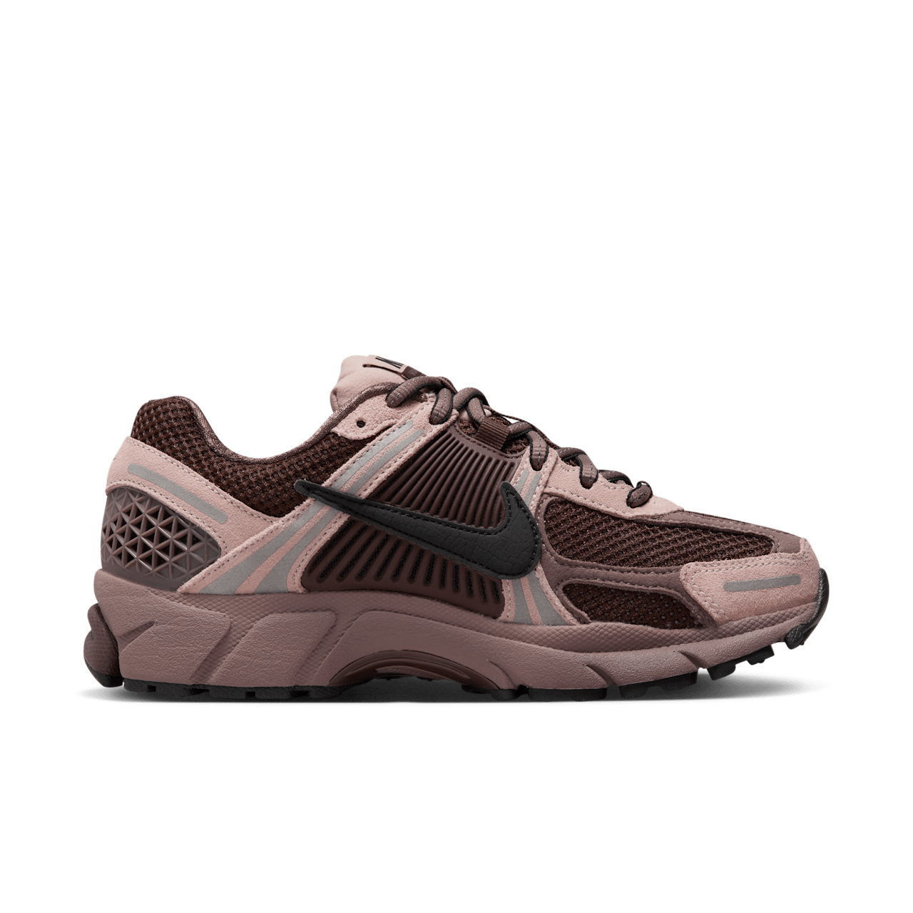 วันเปิดตัว Vomero 5 "Pink Oxford and Plum Eclipse" ผู้หญิง (FV1166-200)