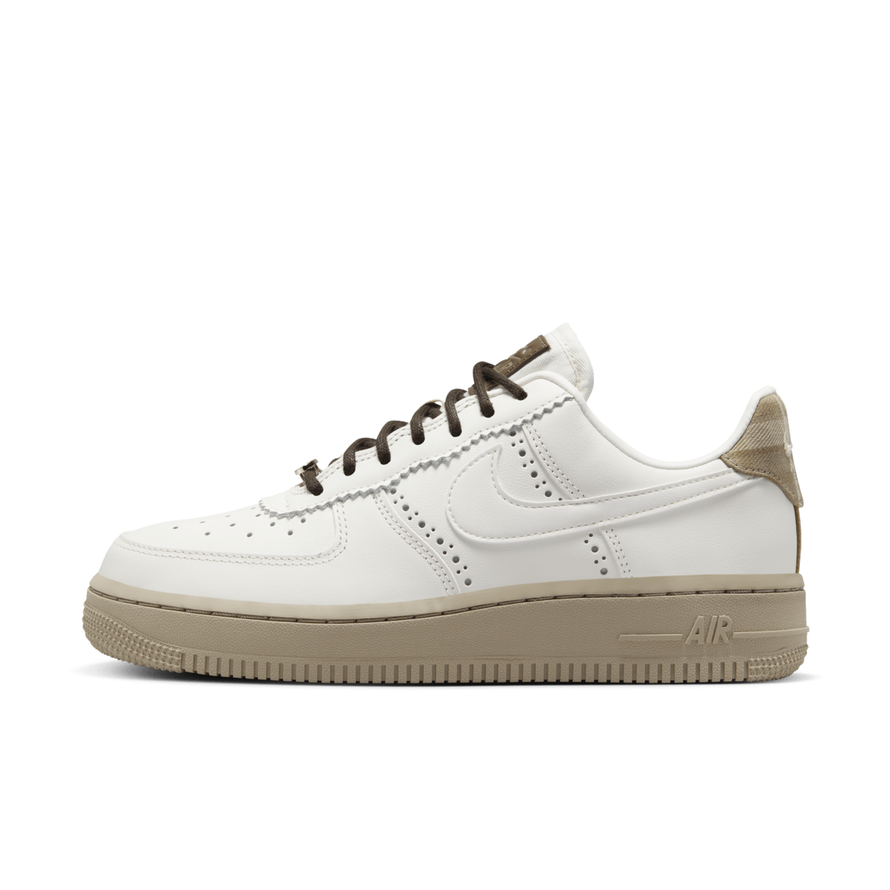 Nike low air force women's online