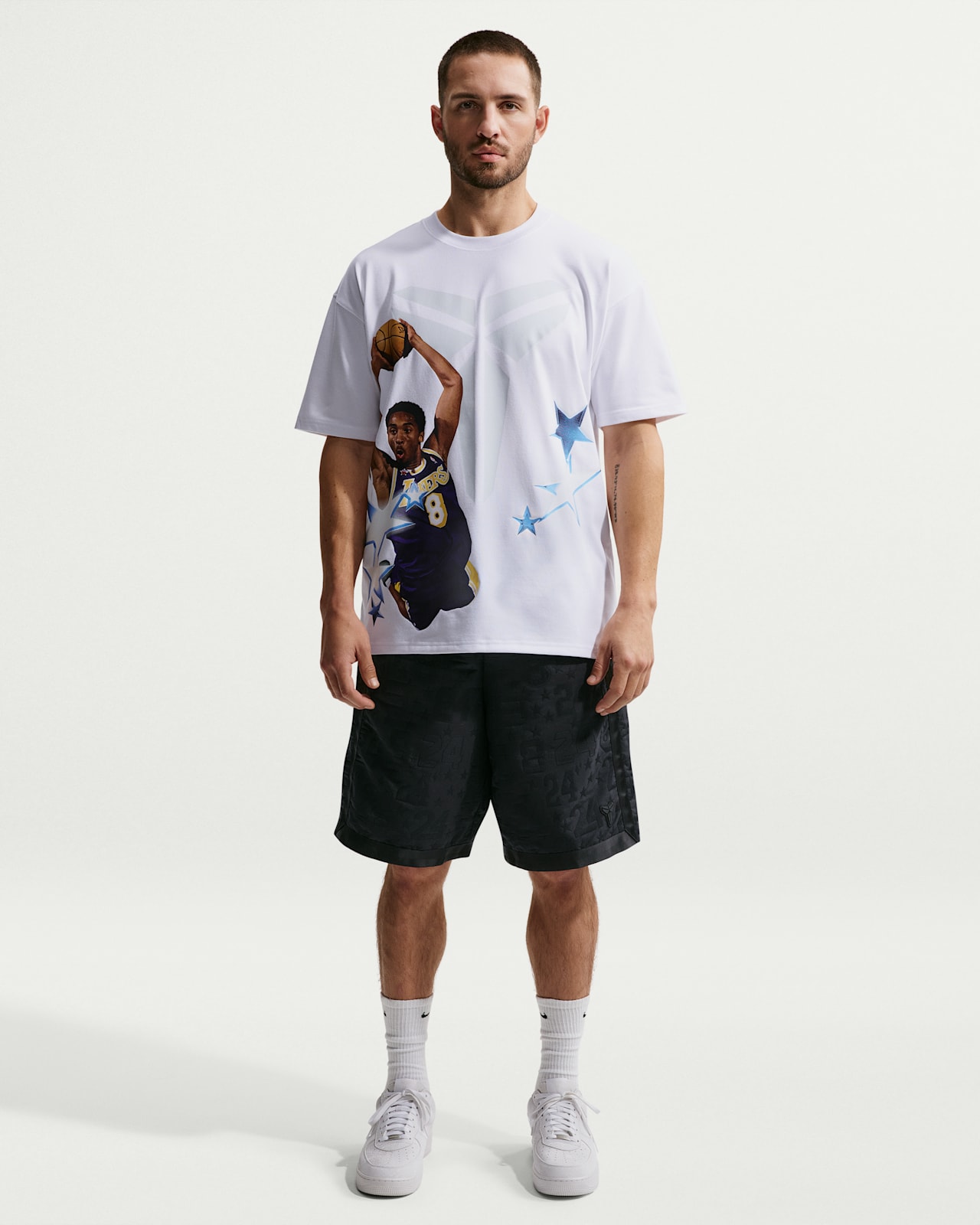 코비 Apparel Collection 출시일