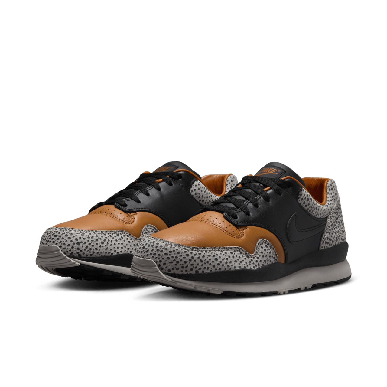 【NIKE公式】エア サファリ エレクトリック 'Black and Monarch' (HM3818-001 / NIKE AIR SAFARI)