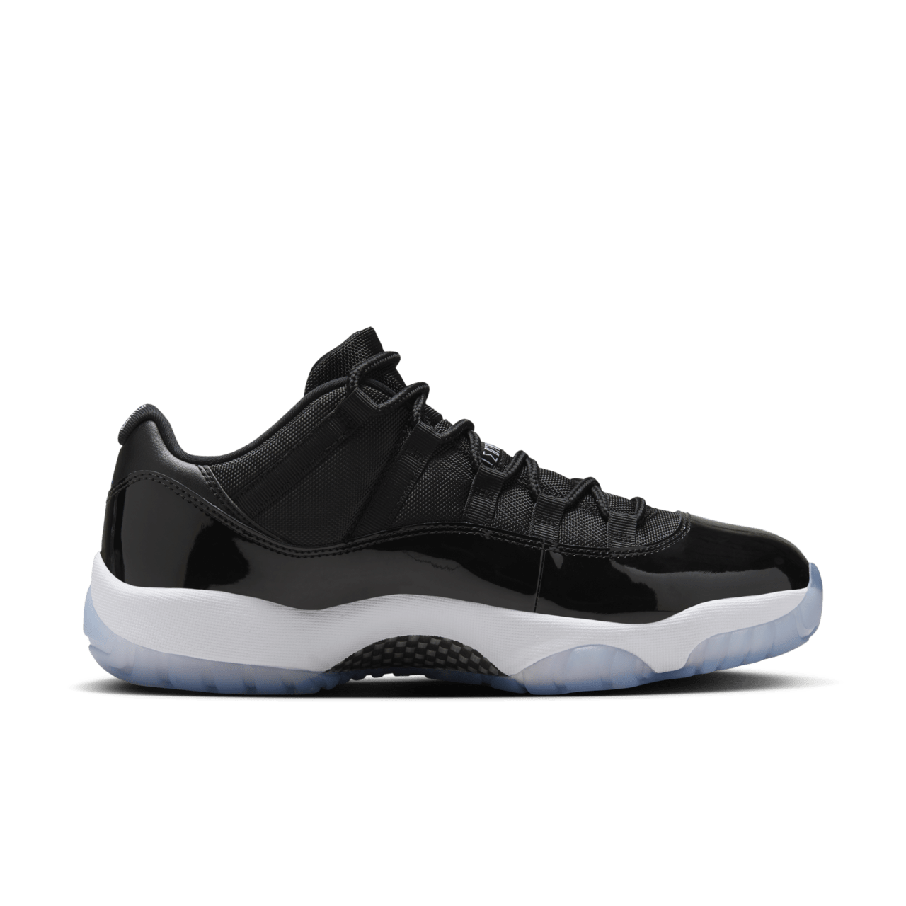 วันเปิดตัว Air Jordan 11 Low "Black and Varsity Royal" (FV5104-004)