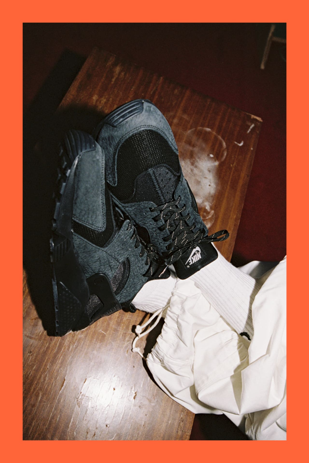 Air Huarache Hyperlocal London Triple Black Release Date. Nike SNKRS