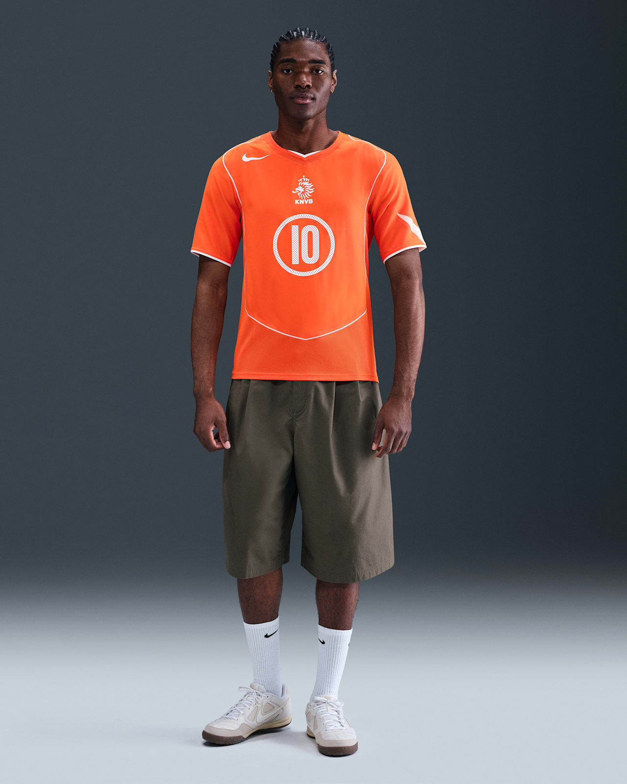 【NIKE公式】Netherlands 2004 Total 90 Reissue Apparel Collection