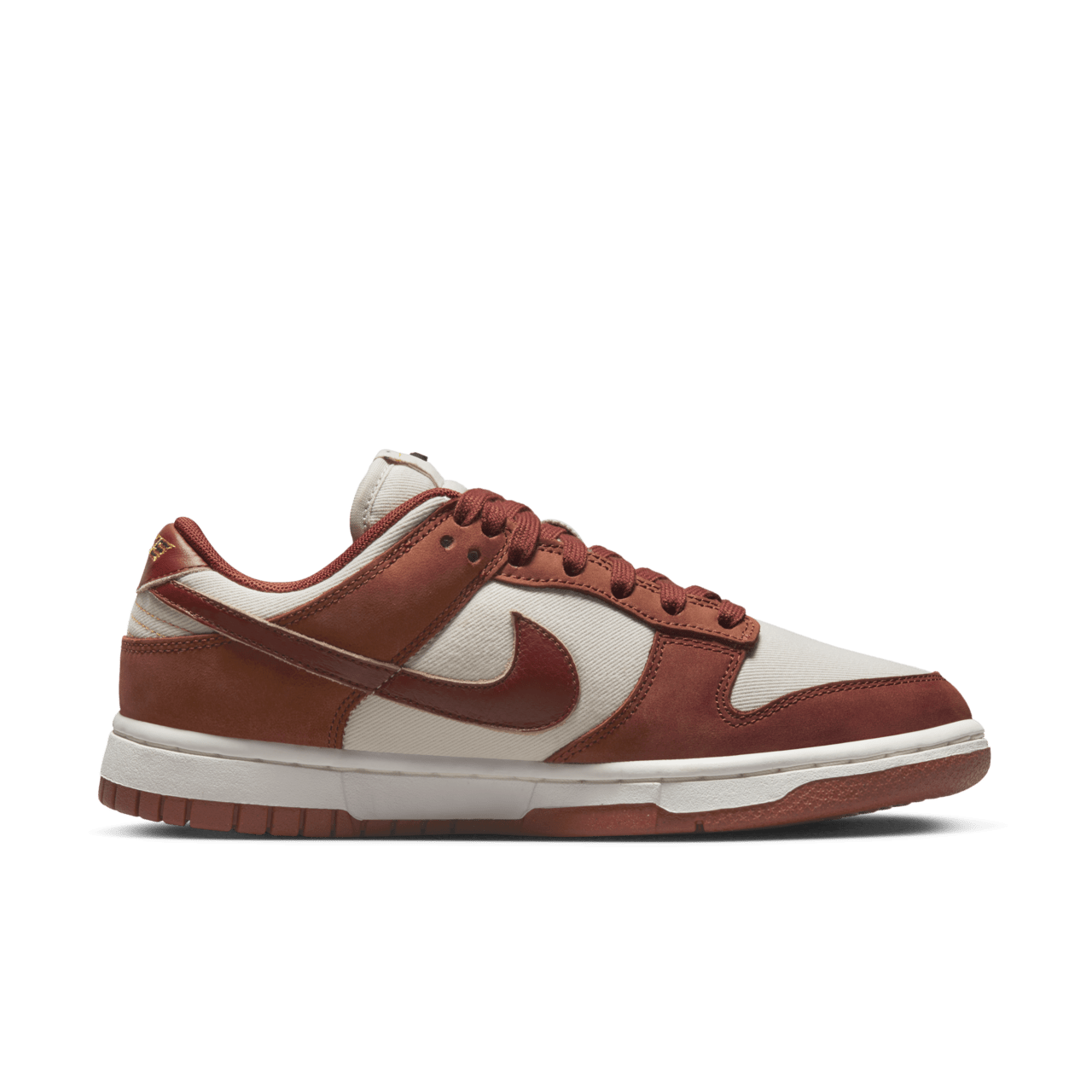 วันเปิดตัว Dunk Low "Light Orewood Brown and Rugged Orange" ผู้หญิง (DZ2710-101)