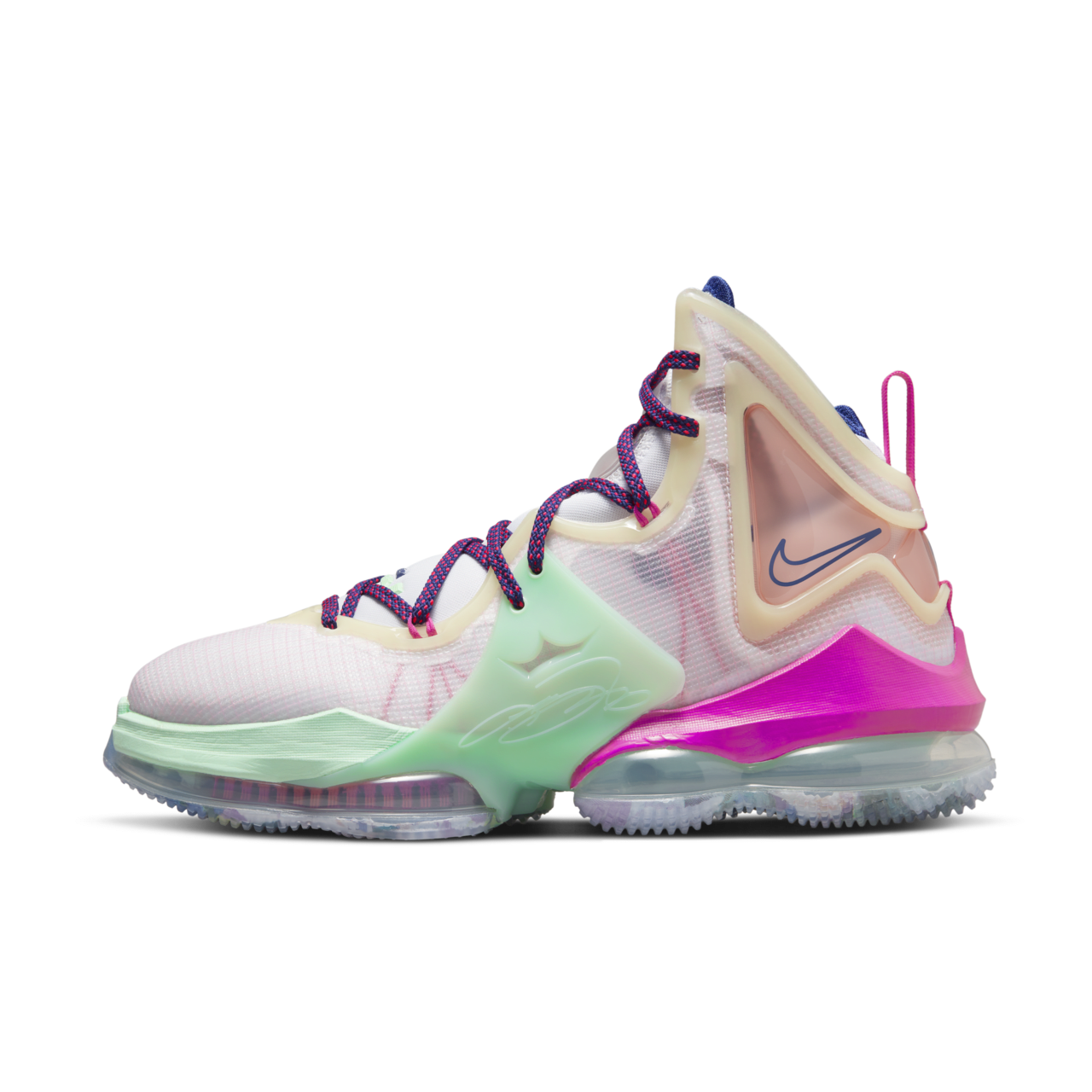 LeBron 19 'Love Letter' 發售日期