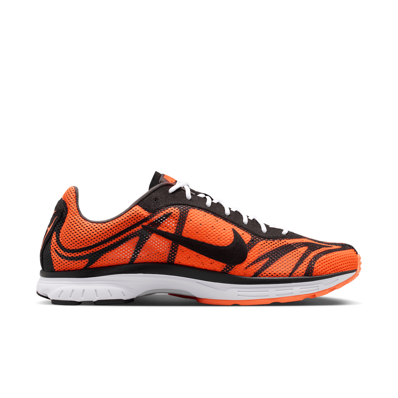 【NIKE公式】ズーム ストリーク 3 'Black and Total Orange' (IQ8012-800) 発売日