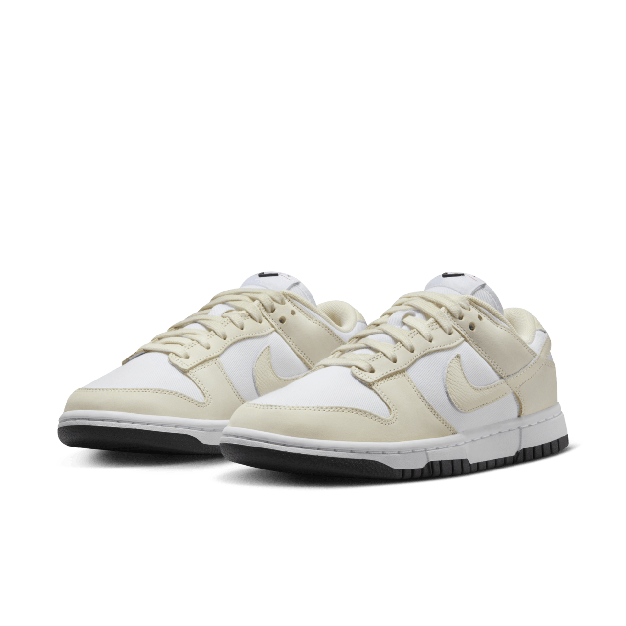 วันเปิดตัว Dunk Low "White and Coconut Milk" ผู้หญิง (DZ2710-100) 