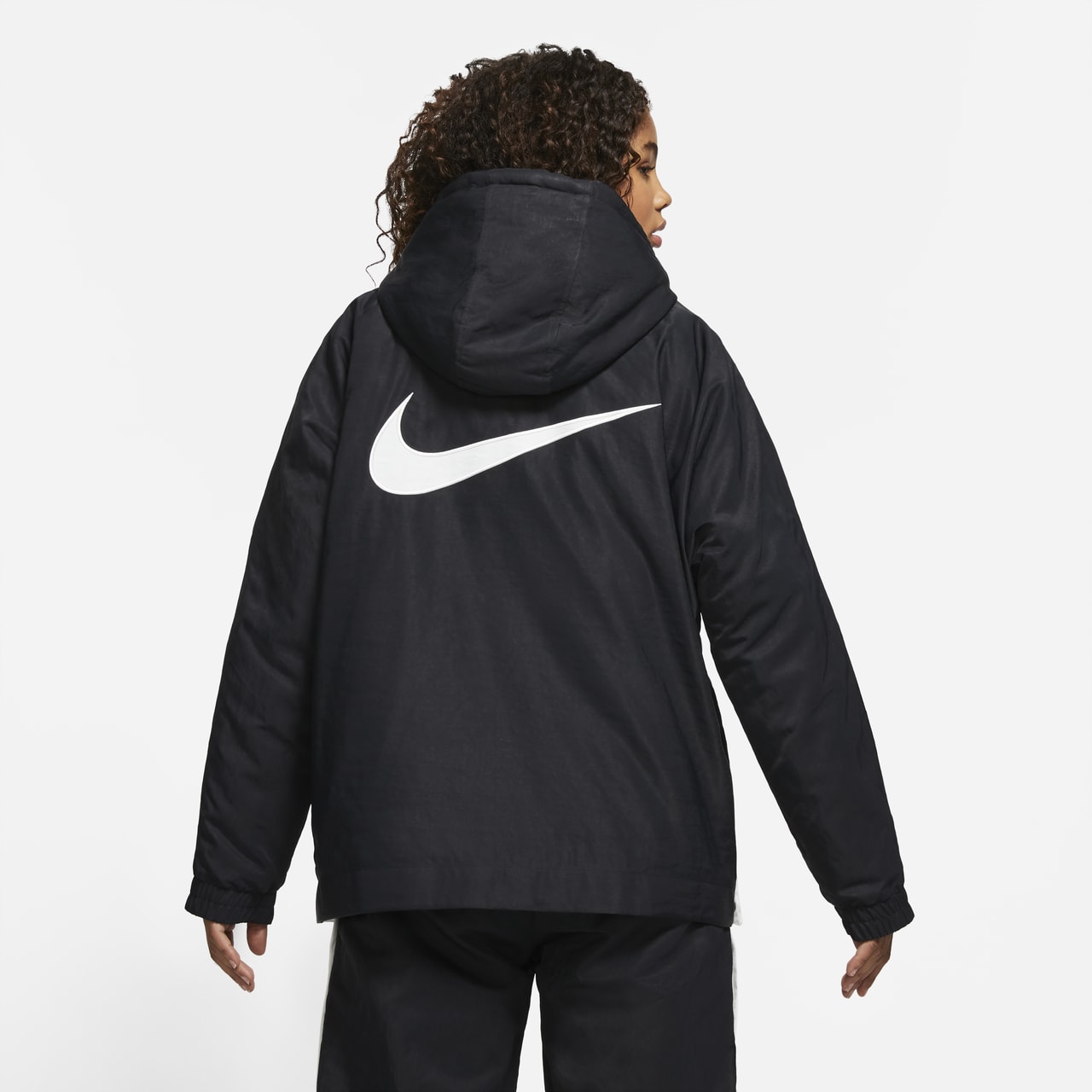 วันเปิดตัว Nike x AMBUSH Apparel Collection