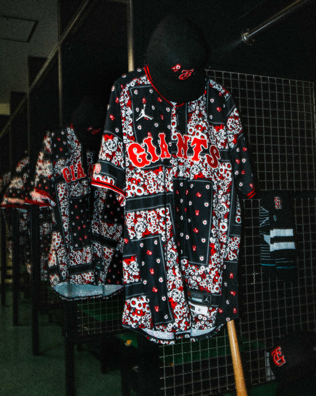 【NIKE公式】読売ジャイアンツ X ジョーダン 限定コレクション オーセンティックユニフォーム(JK7012-999) 発売日