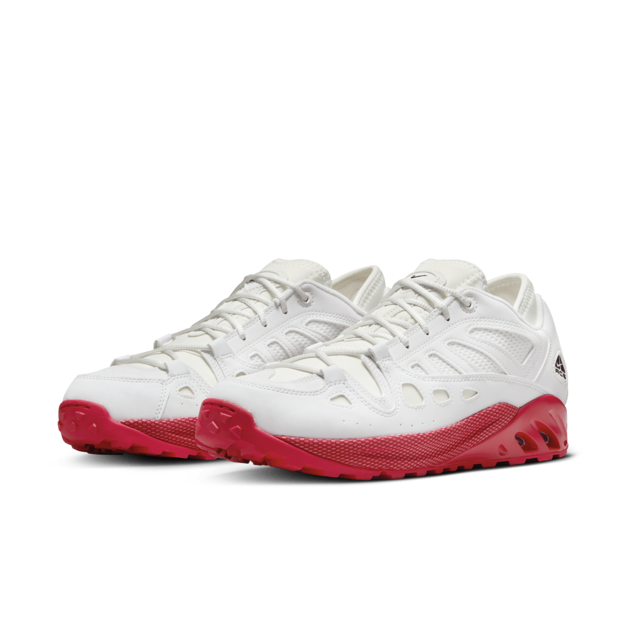 วันเปิดตัว ACG Air Exploraid "Summit White and University Red" (FJ1920-101)