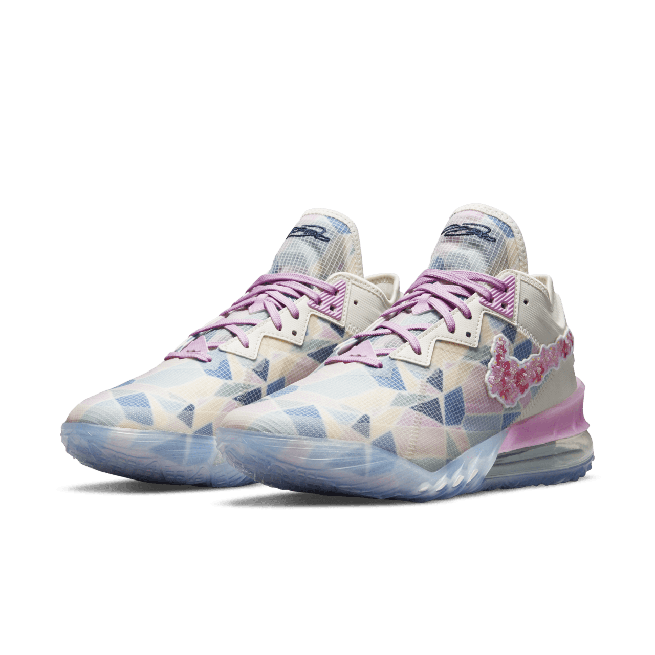 วันเปิดตัว LeBron 18 Low x Atmos “Cherry Blossom”