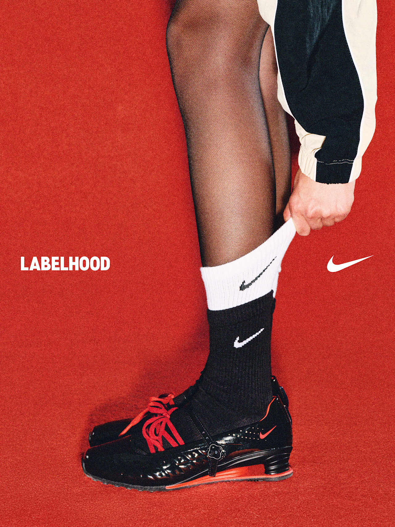 【NIKE公式】レディース ショックス Z カリストラ x レーベルフッド 'Black and University Red' (IW7881-001) 発売日