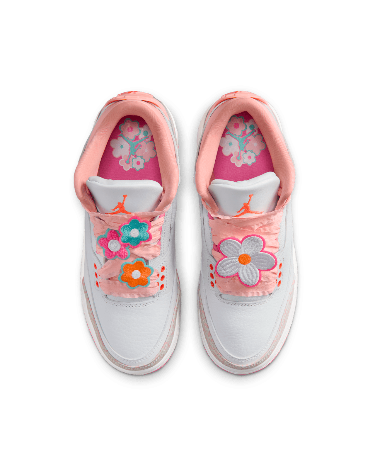 【NIKE公式】ジュニア エア ジョーダン 3 'White and Pink Bloom' (II0599-600) 発売日