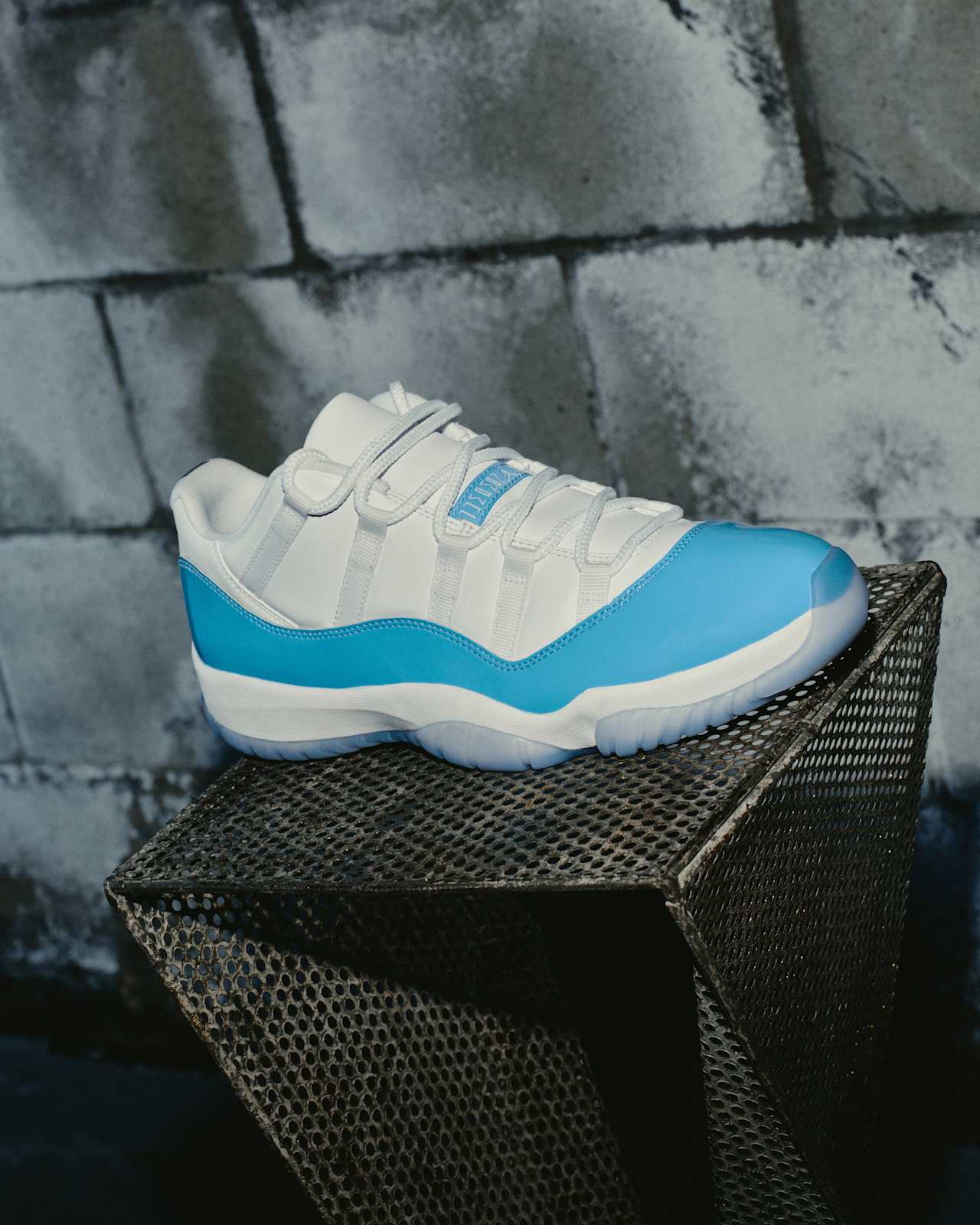Air Jordan 11 Low 'University Blue' (FV5104-100) Release Date 