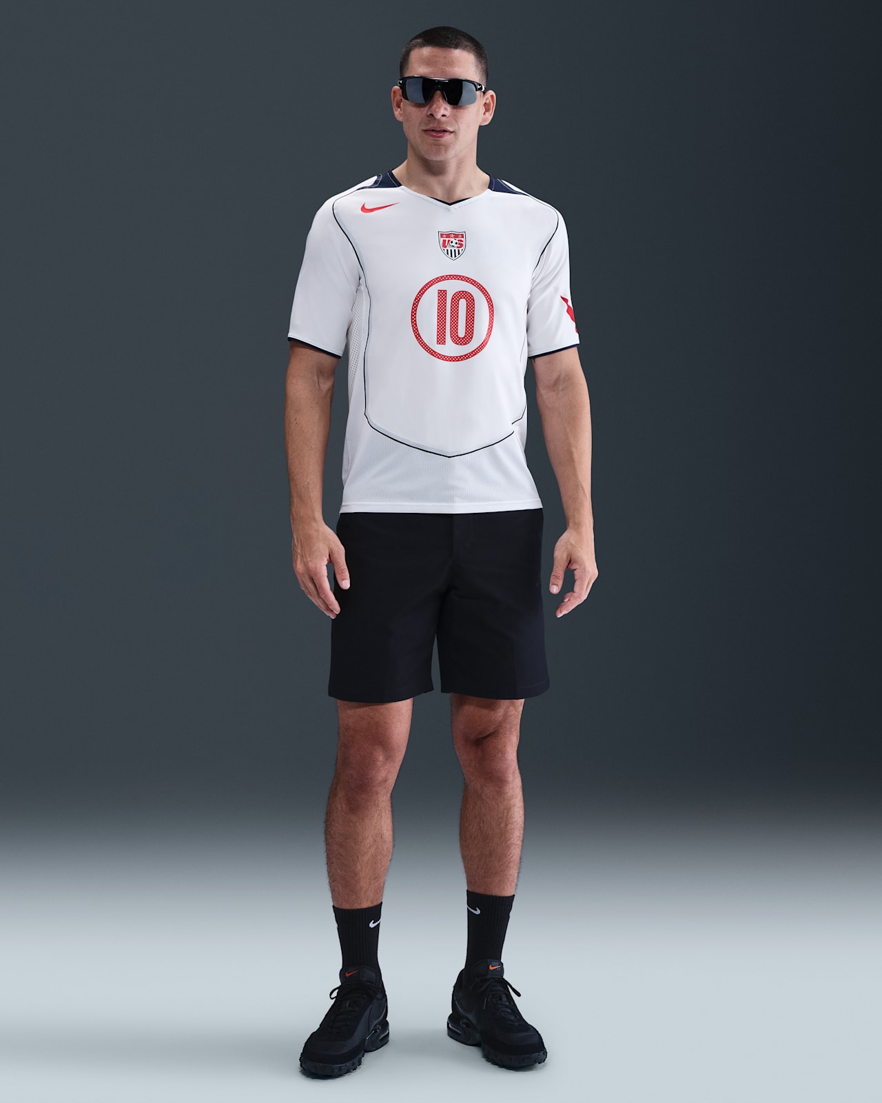 Releasedatum för USMNT 2004 Total 90 Reissue Apparel Collection