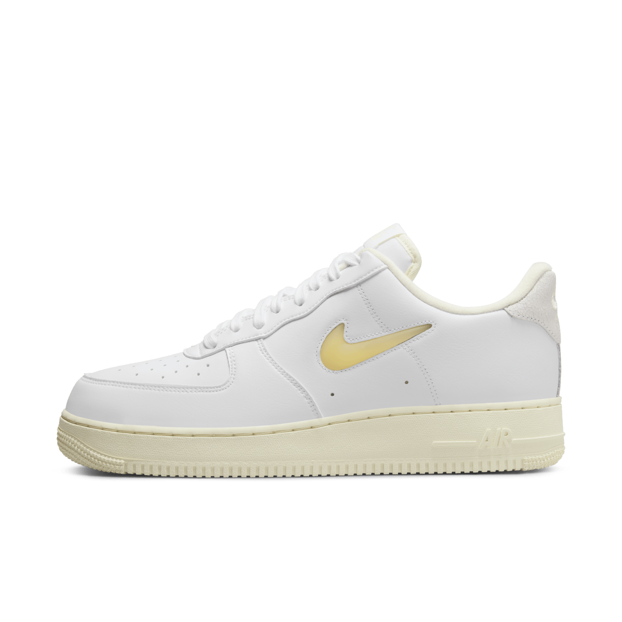 【NIKE公式】エア フォース 1 'Pale Vanilla' (DC8894-100 / AF 1 '07 LX VTG)