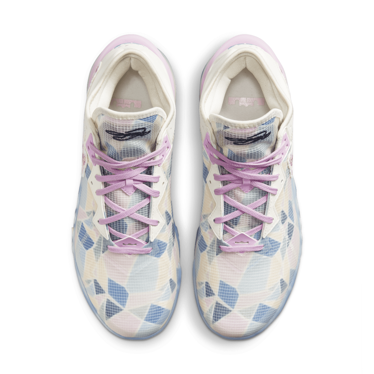 วันเปิดตัว LeBron 18 Low x Atmos “Cherry Blossom”