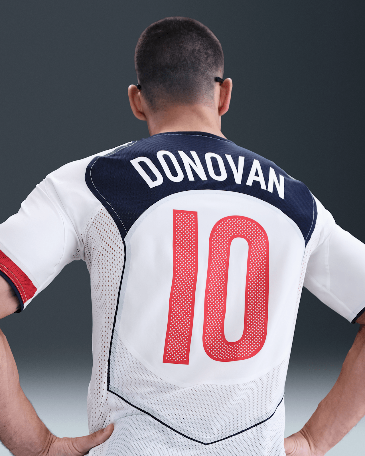 Releasedatum för USMNT 2004 Total 90 Reissue Apparel Collection
