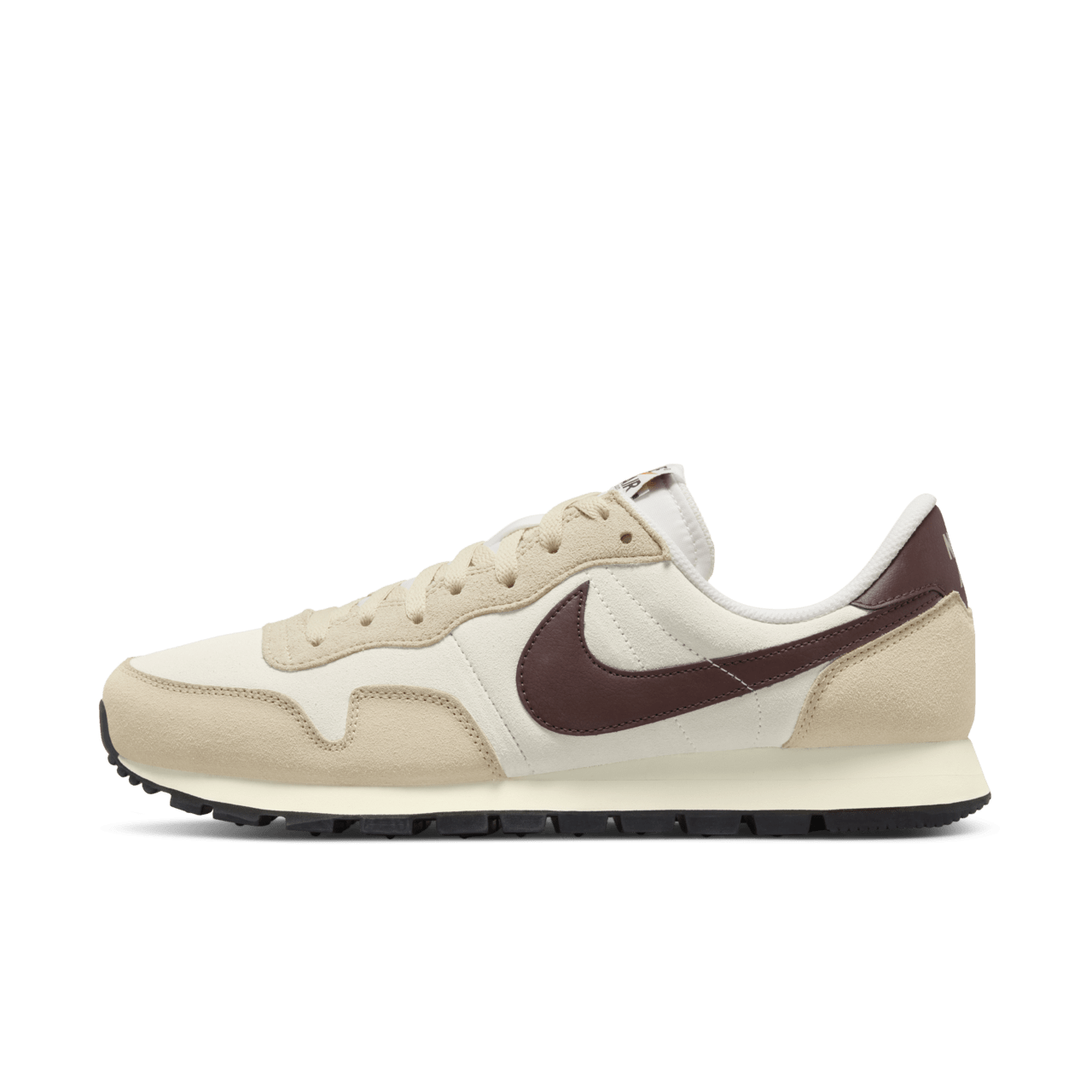 【NIKE公式】エア ペガサス 83 'Sail and Light Chocolate' (DM0177-100 / NIKE AIR PEGASUS 83 PRM)