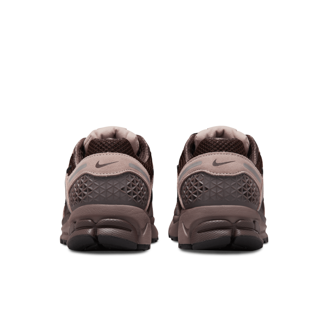우먼스 보메로 5 'Pink Oxford and Plum Eclipse'(FV1166-200) 출시일