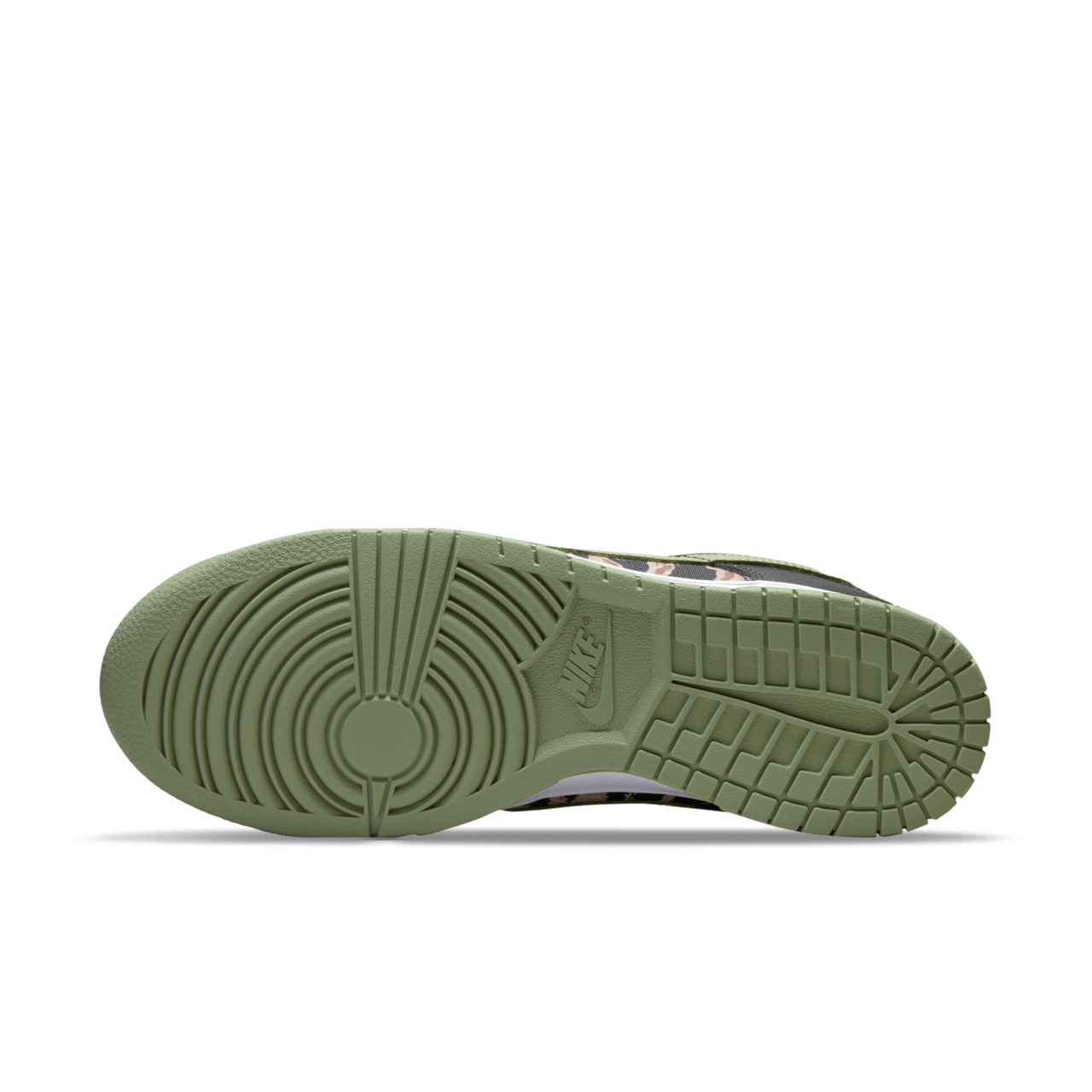 วันเปิดตัว Dunk Low “Black Multi-Camo”