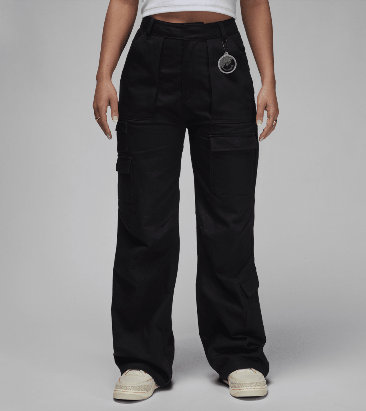 Jordan x J Balvin 女款服飾系列