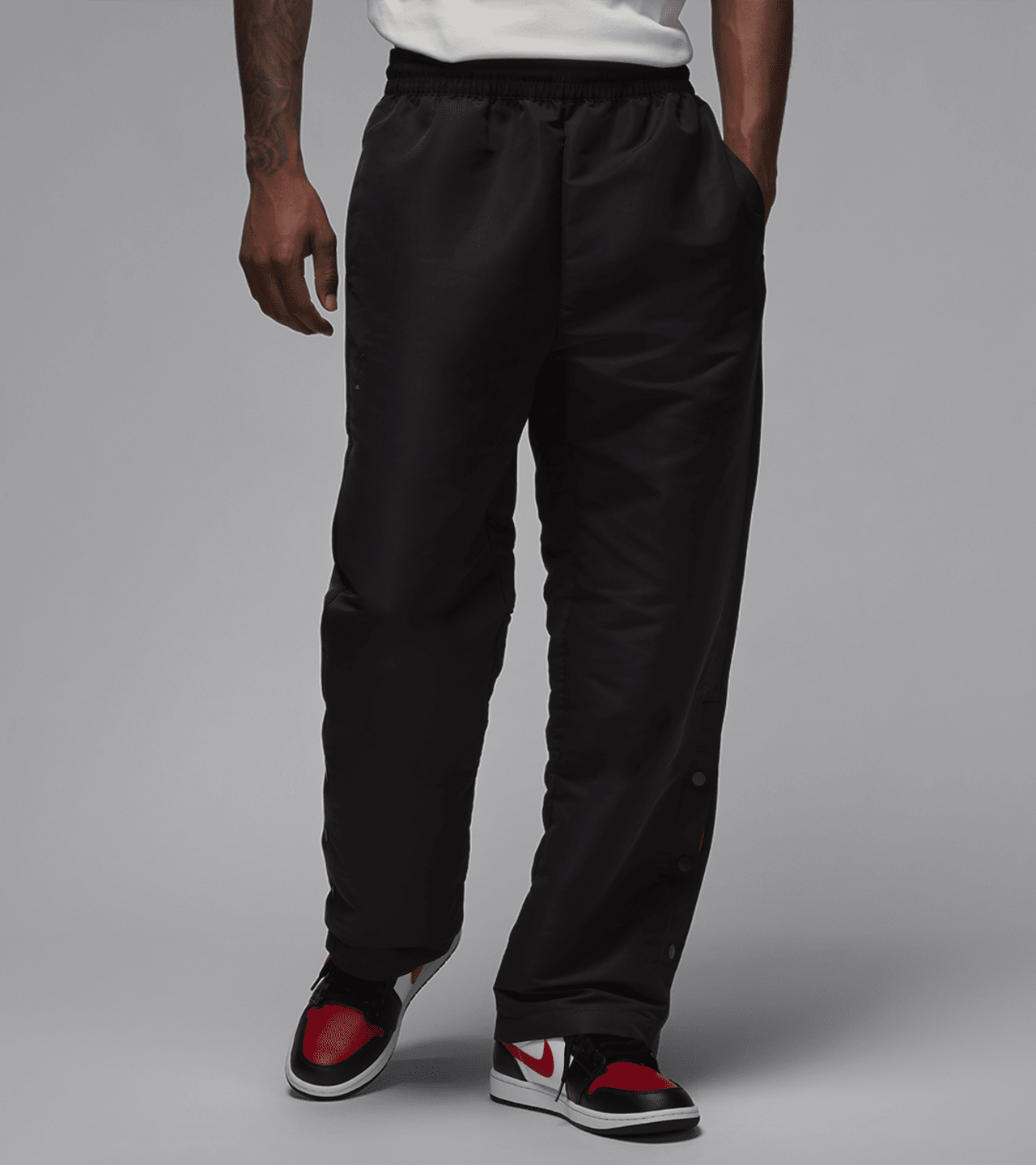 วันเปิดตัว Jordan x Trophy Room Apparel Collection