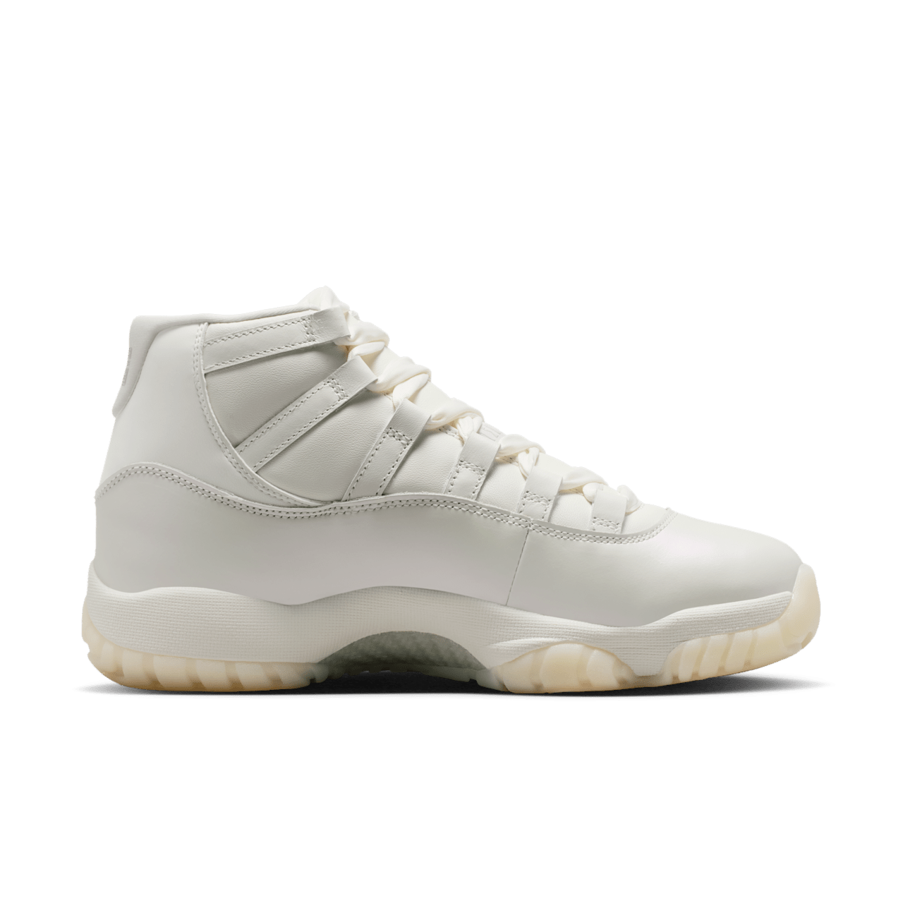 Women's Air Jordan 11 'Pearl' (AR0715-110)