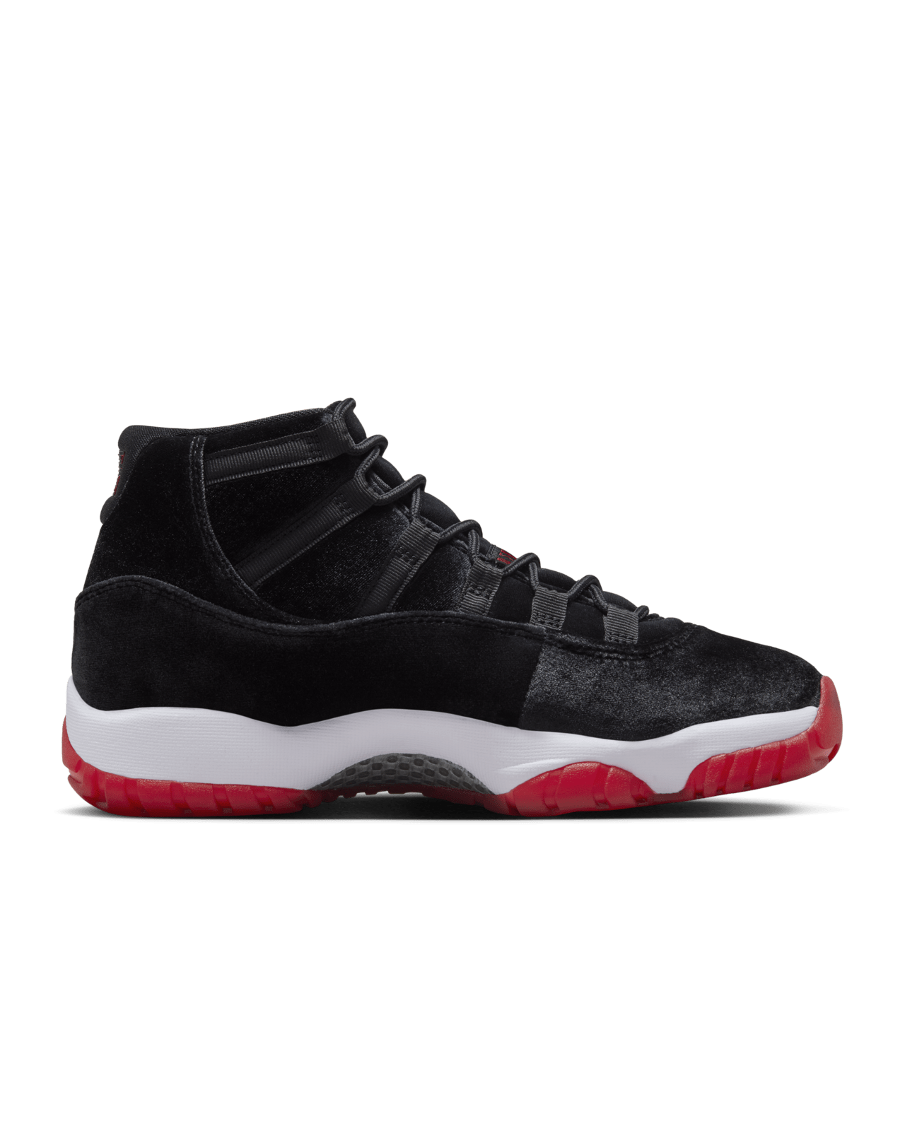 【NIKE公式】レディース エア ジョーダン 11 'Bred Velvet' (DB5457-061 / WMNS AJ 11 RETRO TEX)