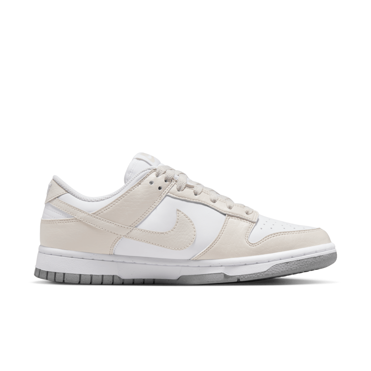 วันเปิดตัว Dunk Low Next Nature ผู้หญิง 'White and Light Orewood Brown' (DN1431-100)