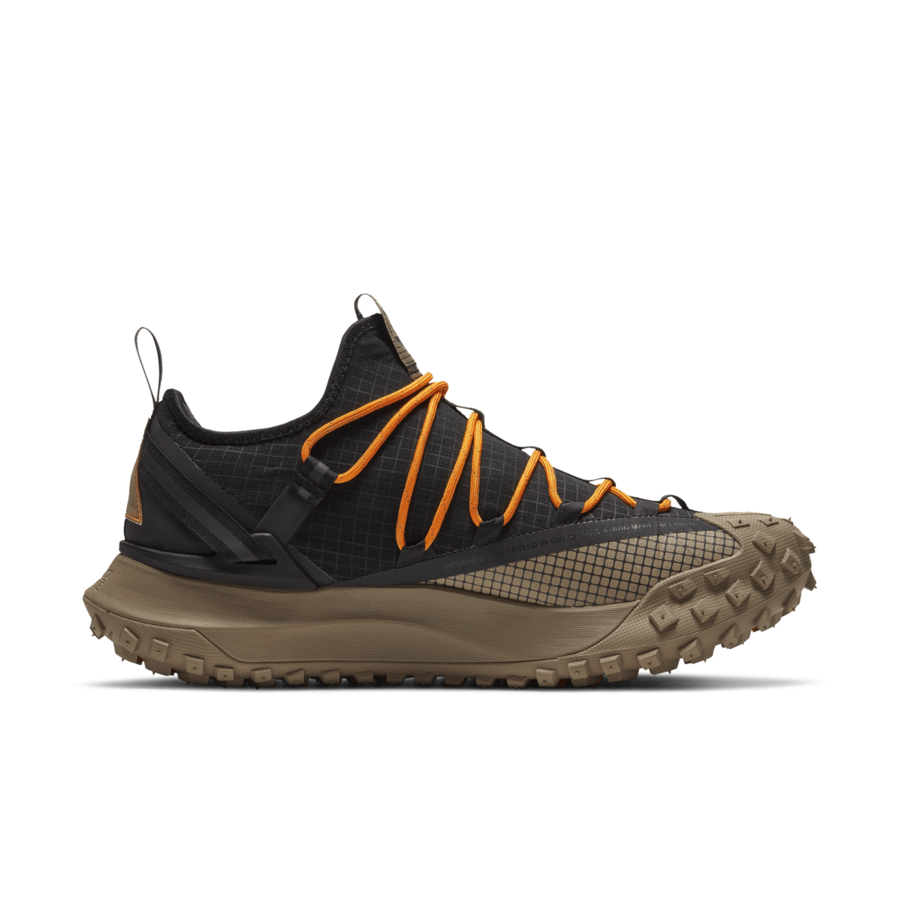 【NIKE公式】ACG マウンテン フライ LOW 'Fossil Stone' (ACG MOUNTAIN FLY LOW / DA5424-200)