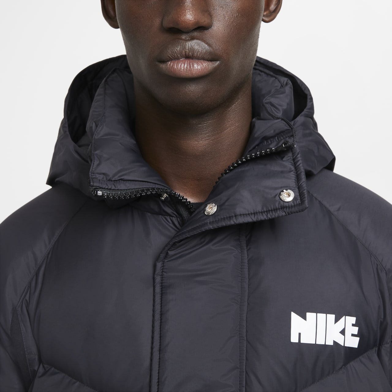 วันเปิดตัว Nike x sacai Apparel Collection