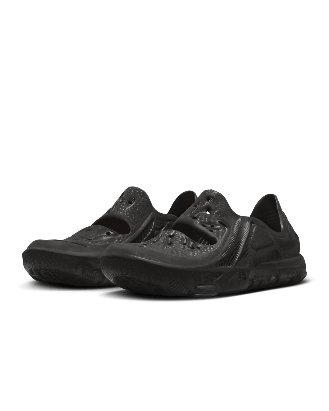 ISPA Universal 'Black' (DM0886-002) release date