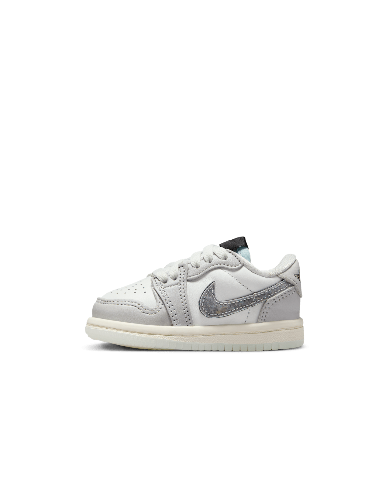 【NIKE公式】エア ジョーダン 1 LOW "Lunar New Year" 'Photon Dust' (HF3144-100 / AJ 1 RETRO LOW OG CNY)