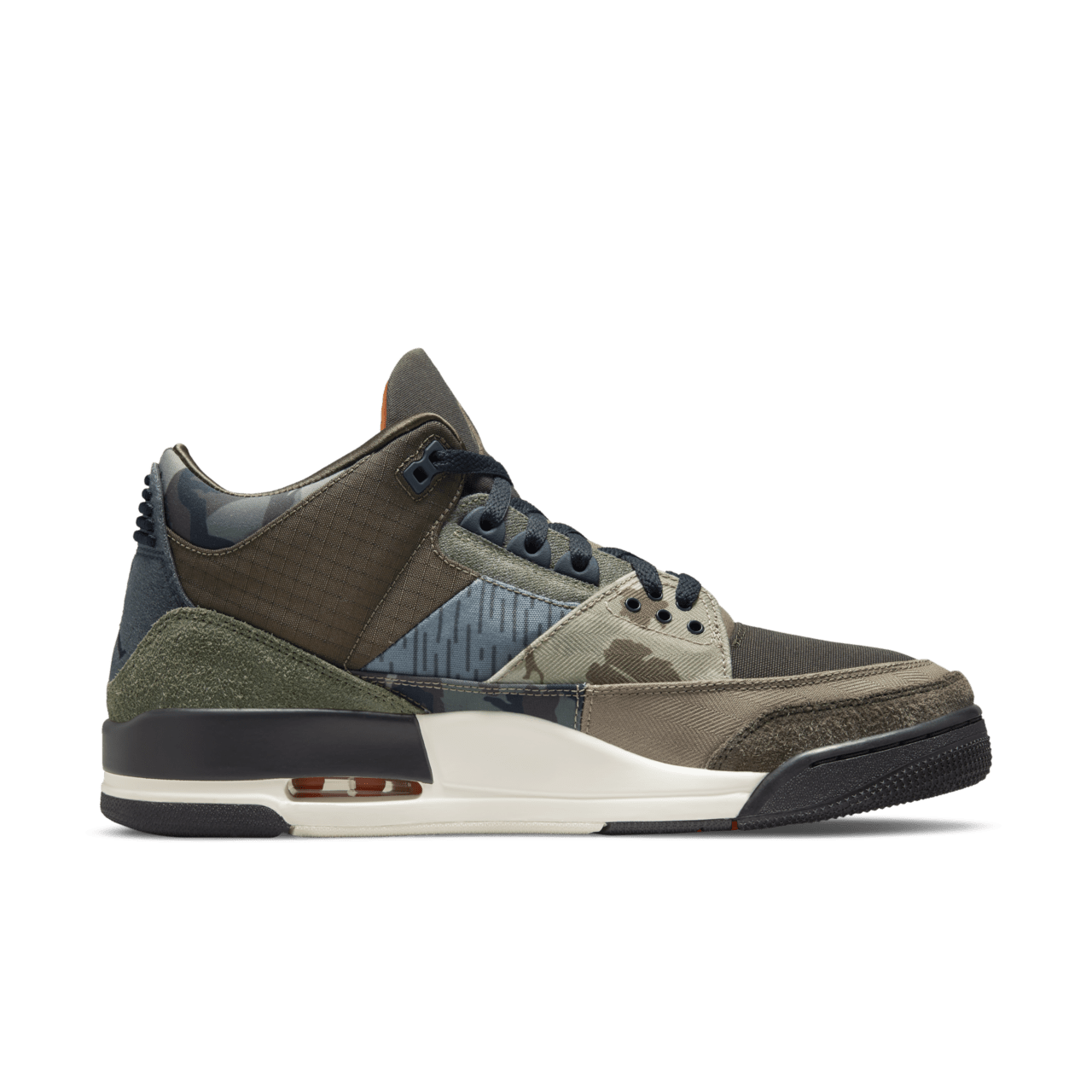 Fecha de lanzamiento del Air Jordan 3 "Patchwork" (DO1830-200)