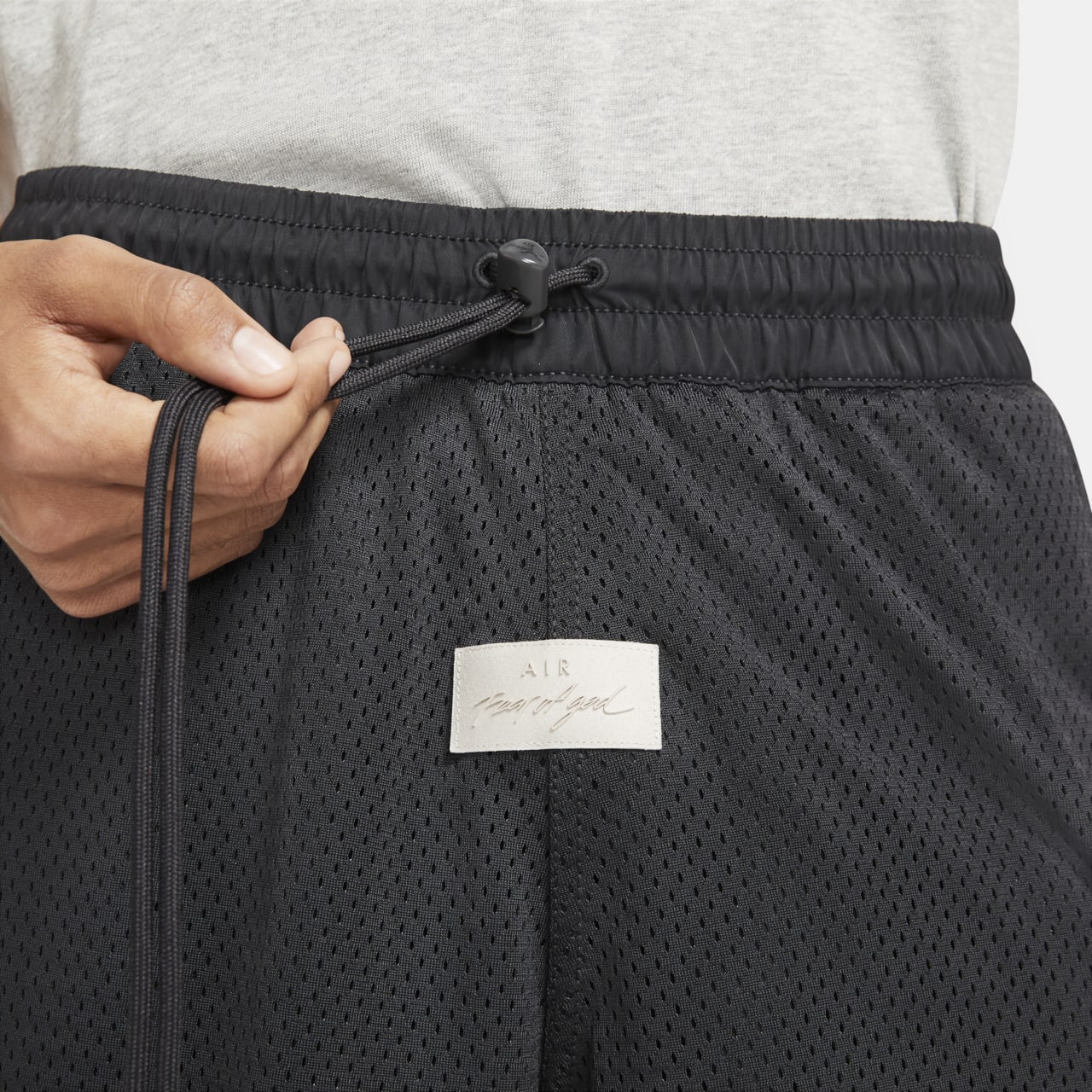 Nike x Fear of God "Giysi Koleksiyonu" Lansman Tarihi
