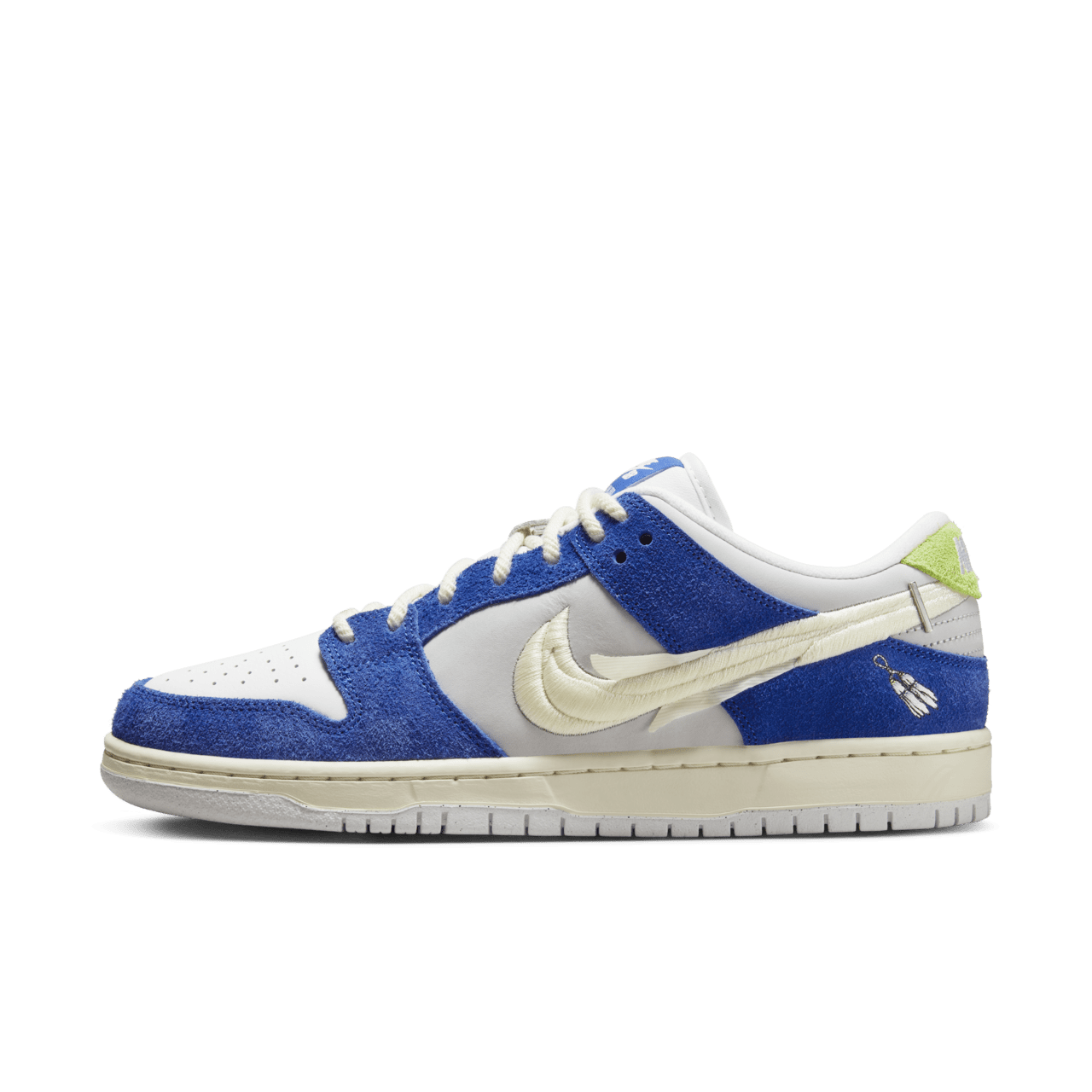 วันเปิดตัว Dunk Low x Fly Streetwear "Gardenia" (DQ5130-400)