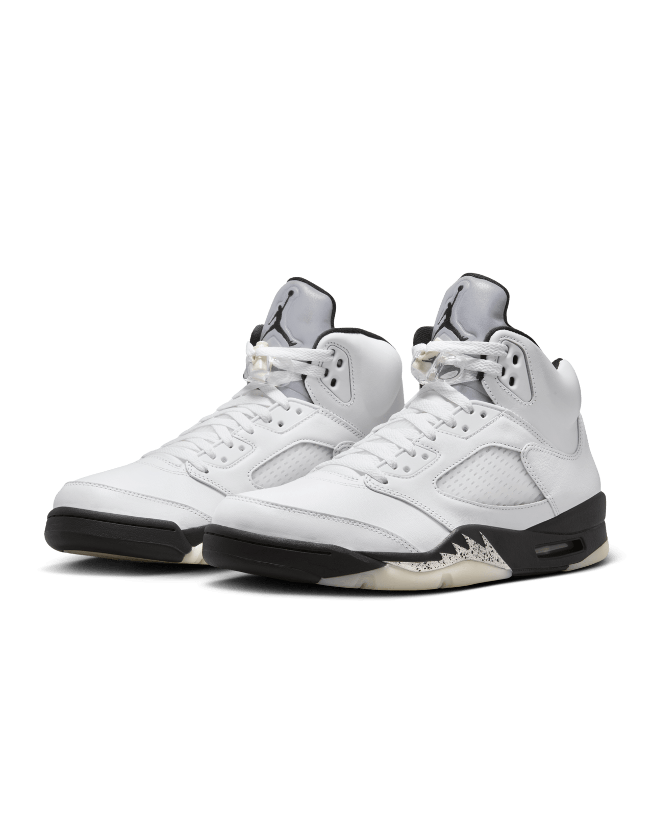 NIKE公式】エア ジョーダン 5 'White and Black' (DD0587-110 / AJ 5 RETRO). Nike SNKRS